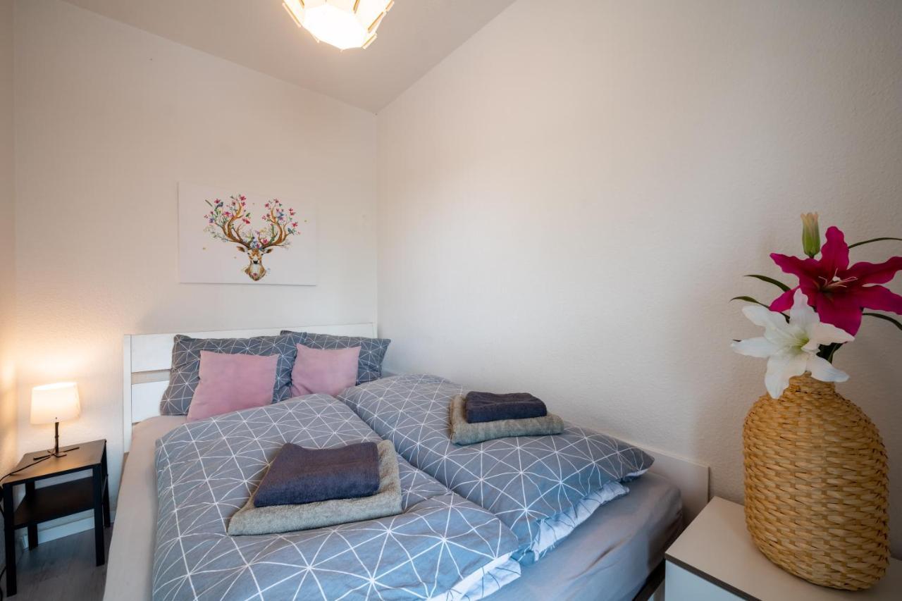 Moderne Eg-Wohnung In Sudenburg Mit Parkplatz, Top Anbindung Magdeburg Eksteriør bilde